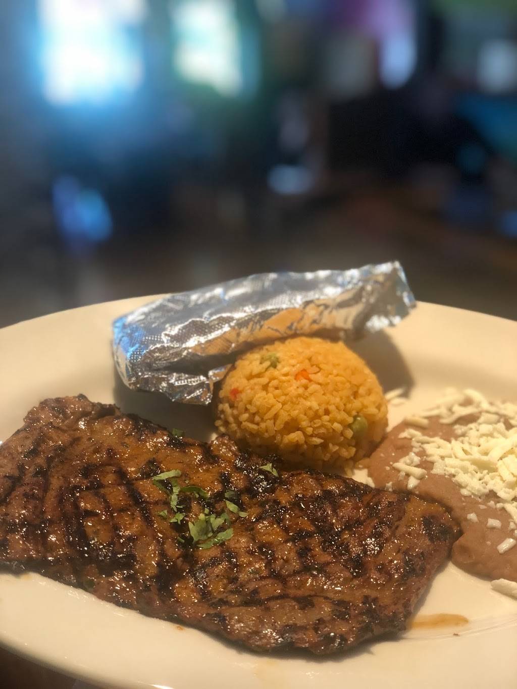 Chilangos Bar & Grill | restaurant | 1506 S Carrollton Ave, New Orleans, LA 70118, USA | 5047669949 OR +1 504-766-9949