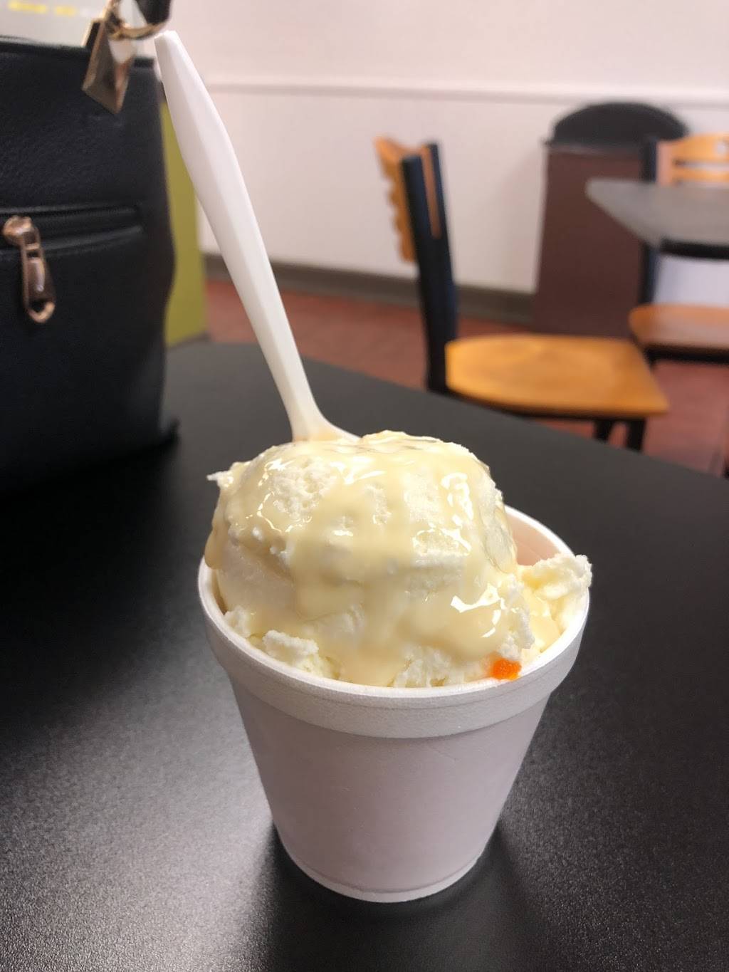 Gustitos Helados y Raspados | restaurant | 1718 N Goldenrod Rd Suite 5, Orlando, FL 32807, USA | 4074634021 OR +1 407-463-4021