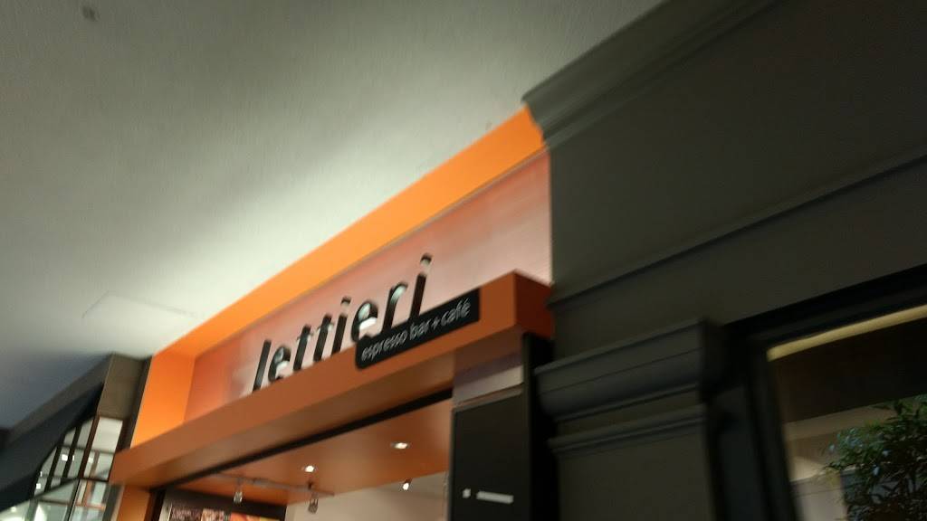 Lettieri Espresso Bar & Cafe | restaurant | 2901 Bayview Ave, North York, ON M2N 5Z7, Canada | 4162252934 OR +1 416-225-2934