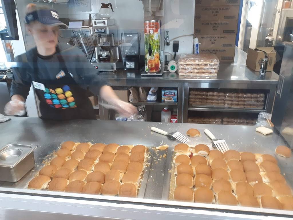 White Castle | restaurant | 5605 Charlotte Ave, Nashville, TN 37209, USA | 6153563637 OR +1 615-356-3637