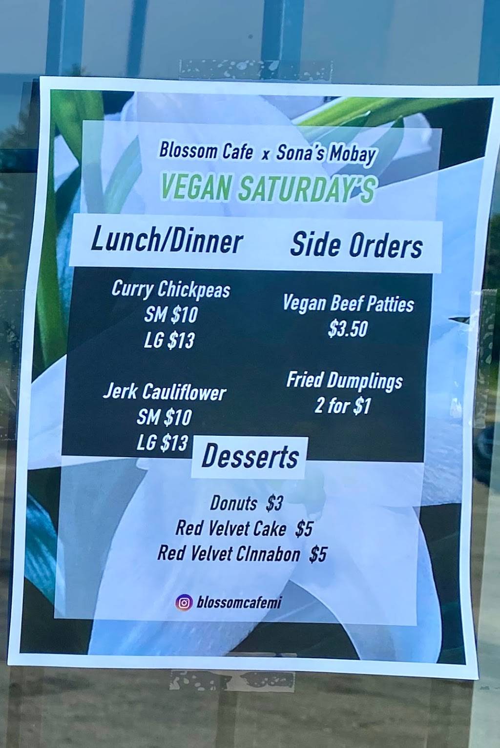 Sonas Mobay | restaurant | 3426 Joy Rd, Detroit, MI 48206, USA | 3133383143 OR +1 313-338-3143