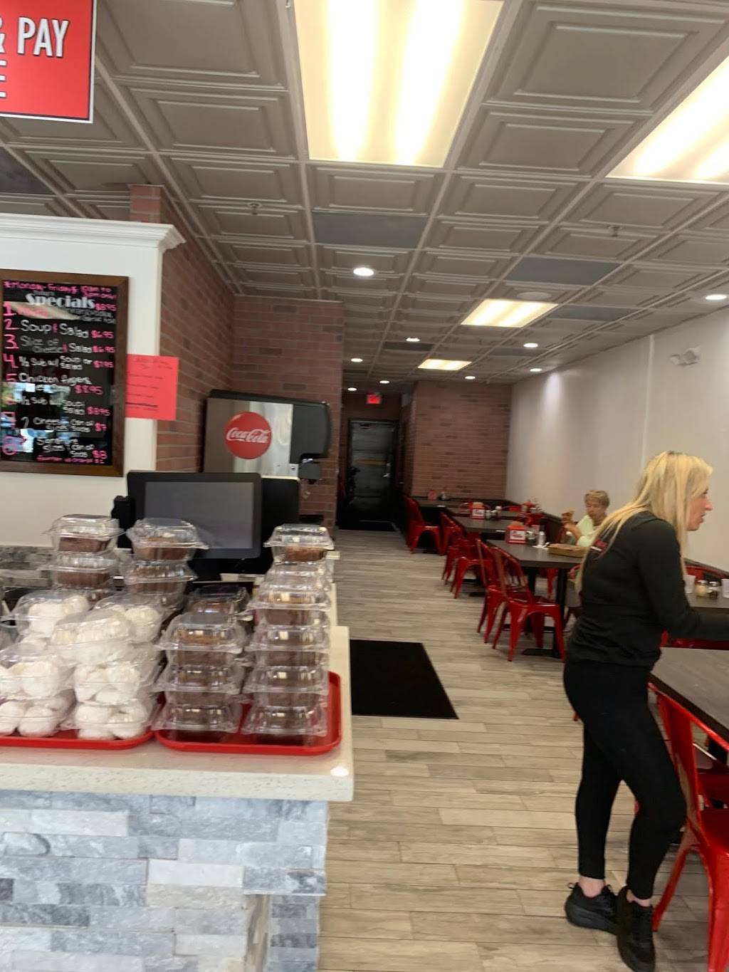 CANNOLI KITCHEN PIZZA | restaurant | 9101 Lakeridge Blvd, Boca Raton, FL 33496, USA | 5615719090 OR +1 561-571-9090