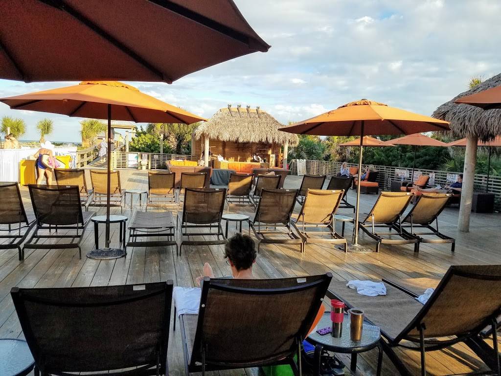 Longboards Tiki Beach Grille | meal takeaway | The Hilton Cocoa Beach Resort, 1550 N. Atlantic Ave., Cocoa Beach, FL 32931, USA | 3217990003 OR +1 321-799-0003