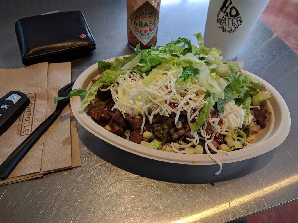Chipotle Mexican Grill | restaurant | 15375 W Bluemound Rd Ste 170, Brookfield, WI 53005, USA | 2627960463 OR +1 262-796-0463