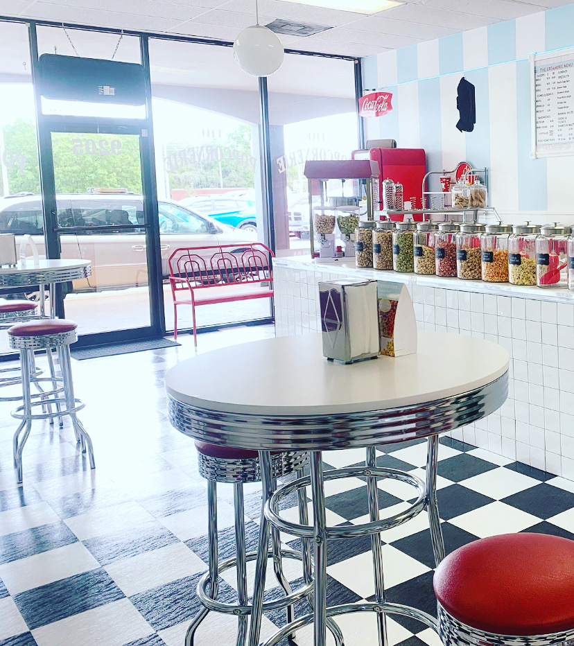 The Popcornerie | restaurant | 9205 Little Rd, New Port Richey, FL 34654, USA | 7273783054 OR +1 727-378-3054