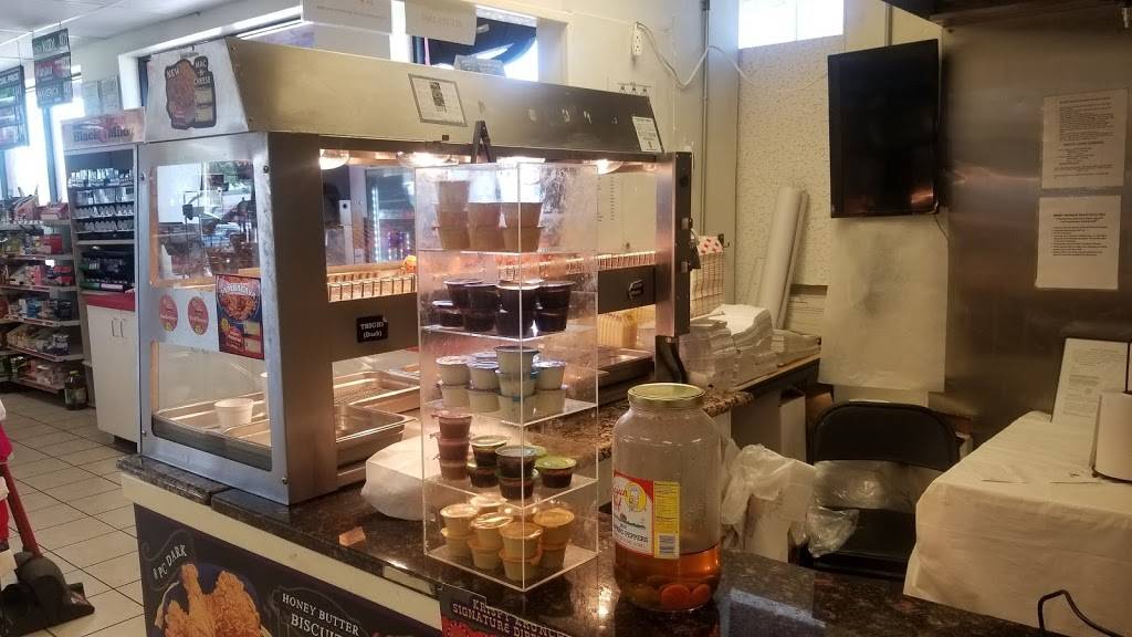 Krispy krunchy chicken | restaurant | 6201 Matlock Rd #101, Arlington, TX 76002, USA | 8173752009 OR +1 817-375-2009