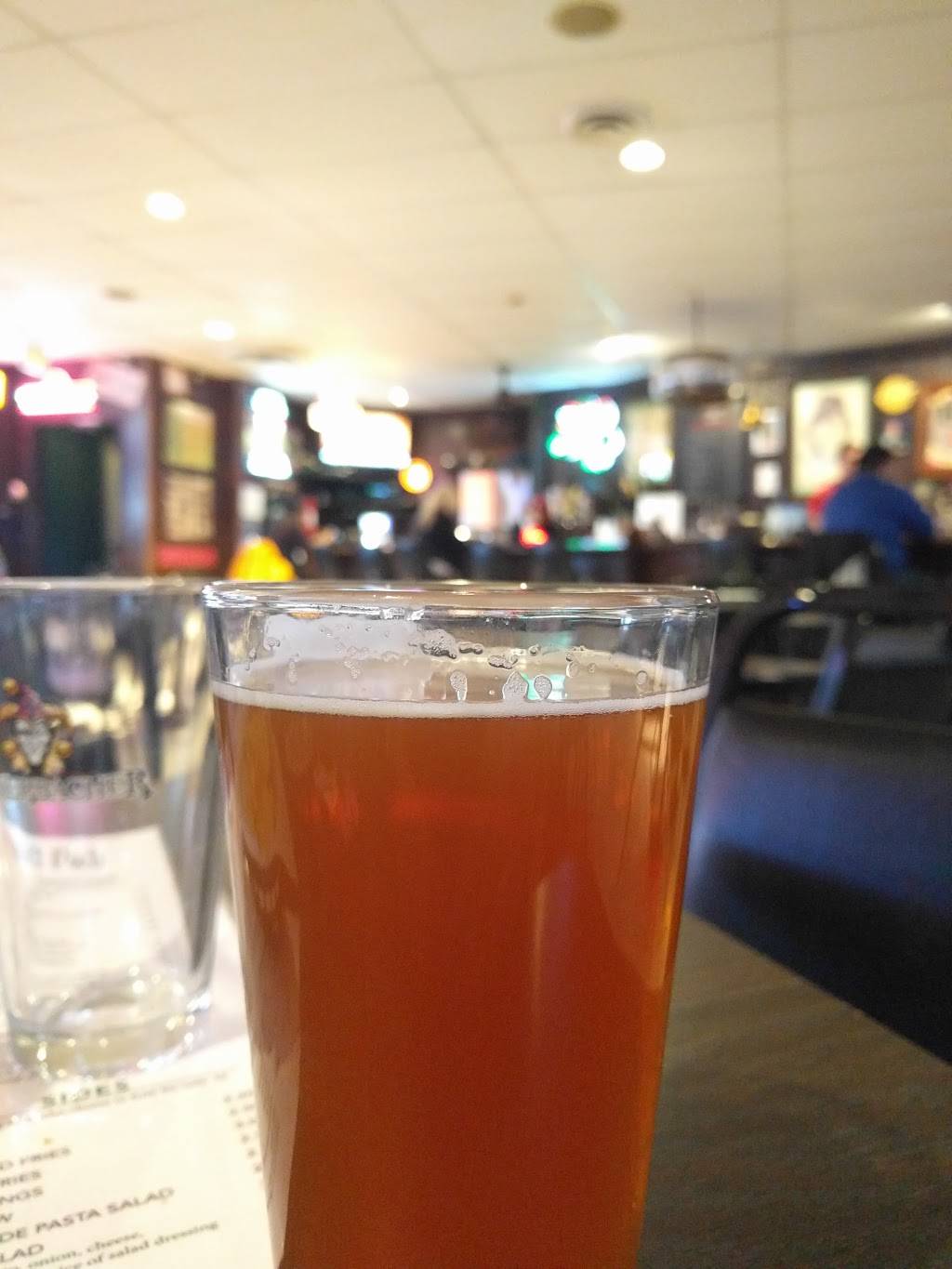 Flanagans Pub | restaurant | 101 E Stewart St, Dayton, OH 45409, USA | 9372285776 OR +1 937-228-5776