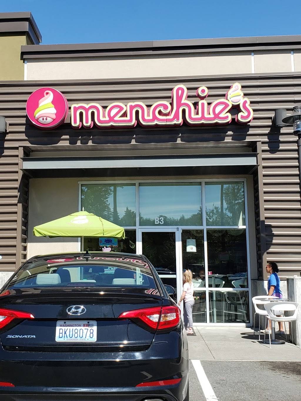 Menchies Frozen Yogurt | bakery | 2902 164th St SW Bldg B, Lynnwood, WA 98087, USA | 4257429872 OR +1 425-742-9872