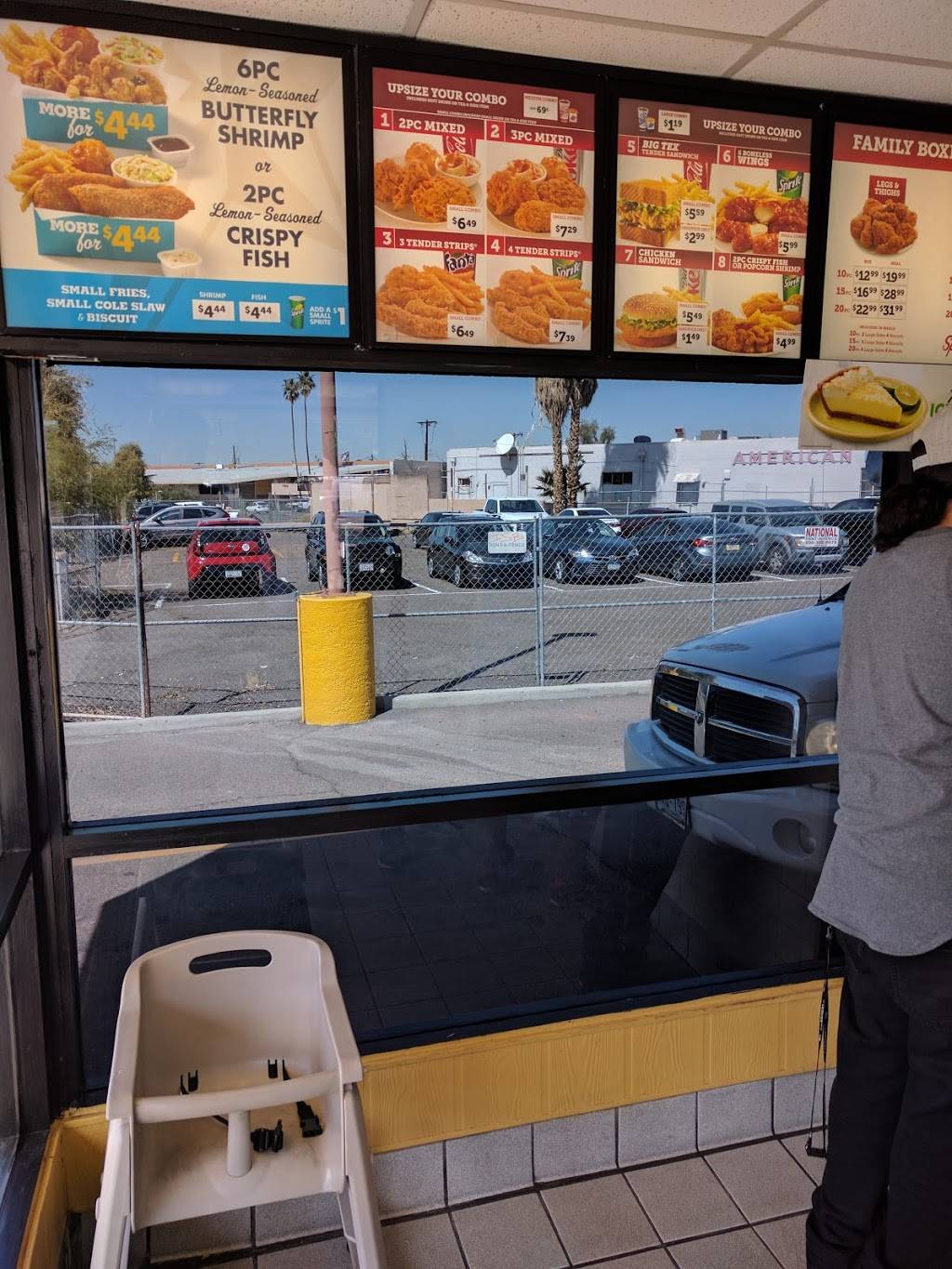 Churchs Chicken | restaurant | 714 NW Grand Ave, Phoenix, AZ 85007, USA | 6022582267 OR +1 602-258-2267