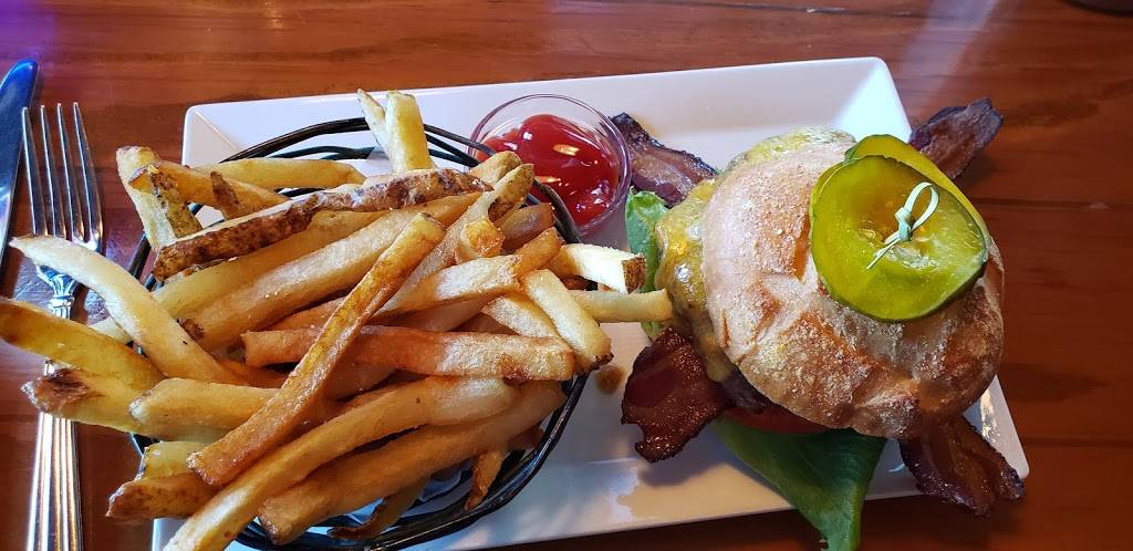 The Blue Point | restaurant | 1240 Duck Rd, Duck, NC 27949, USA | 2522618090 OR +1 252-261-8090