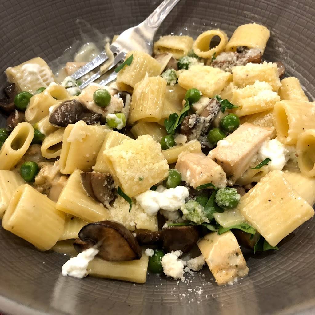 Wolfgang Puck Kitchen | restaurant | 3333 Bristol St, Costa Mesa, CA 92626, USA | 7145455439 OR +1 714-545-5439