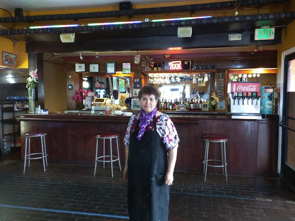 Pupusería & Restaurante San Vicente | restaurant | 2 Chester St, Daly City, CA 94014, USA | 4156421751 OR +1 415-642-1751