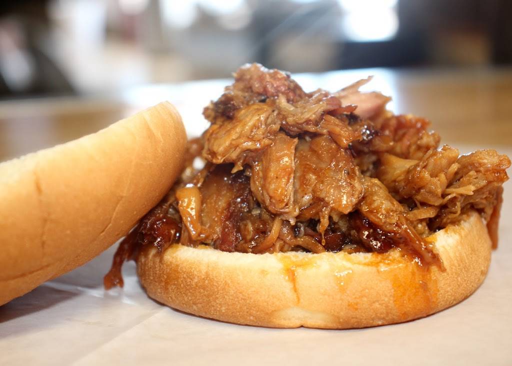 The Pit Barbecue | restaurant | 4707 Burnet Rd, Austin, TX 78756, USA | 5124536464 OR +1 512-453-6464