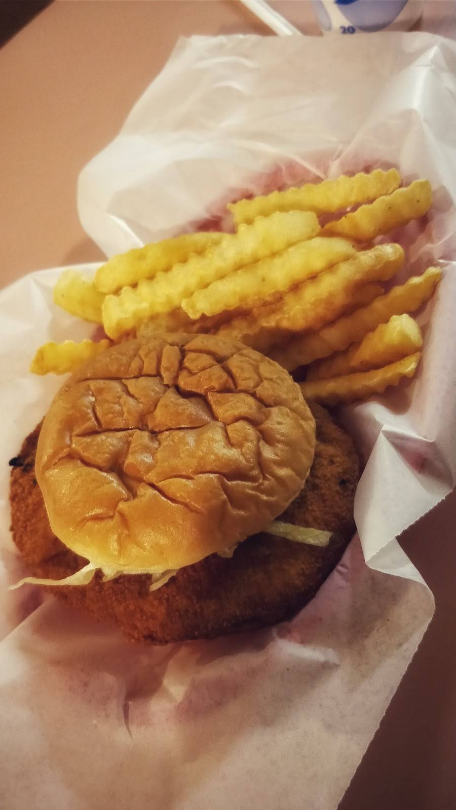 Golden Skillet | restaurant | 13629 US-29, Chatham, VA 24531, USA | 4344324633 OR +1 434-432-4633