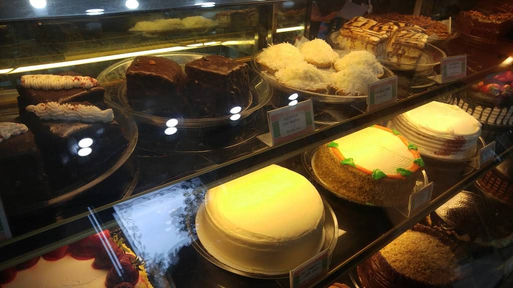 Carrot Top Pastries | bakery | 5025 Broadway #1, New York, NY 10034, USA | 2125691532 OR +1 212-569-1532