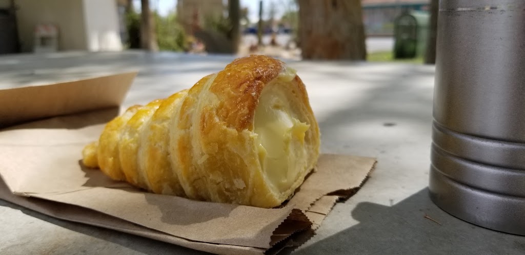 Donut Avenue | bakery | 583 Pine Ave, Holtville, CA 92250, USA | 7603565583 OR +1 760-356-5583