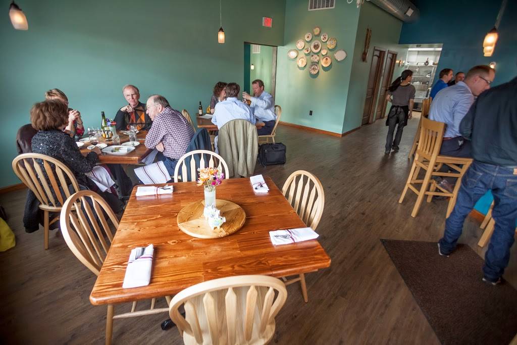 Lazy Susan MKE | restaurant | 2378 S Howell Ave, Milwaukee, WI 53207, USA | 4149887086 OR +1 414-988-7086