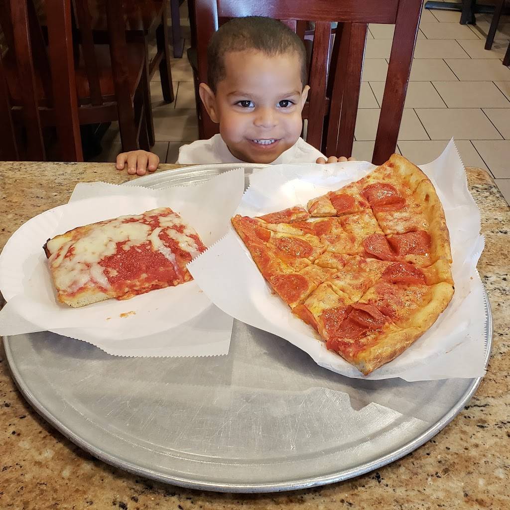 Gabys Pizza | restaurant | 204-23 Hillside Avenue, Hollis, NY 11423, USA | 7187409716 OR +1 718-740-9716