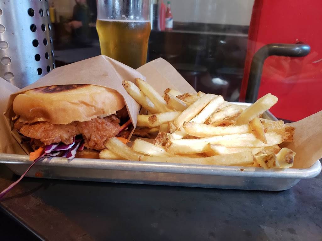 Big Rec Taproom | restaurant | 3066 24th St, San Francisco, CA 94133, USA | 4157963676 OR +1 415-796-3676