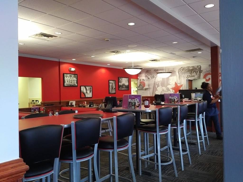 Friendlys | restaurant | 115 Brown St, East Stroudsburg, PA 18301, USA | 5704261600 OR +1 570-426-1600