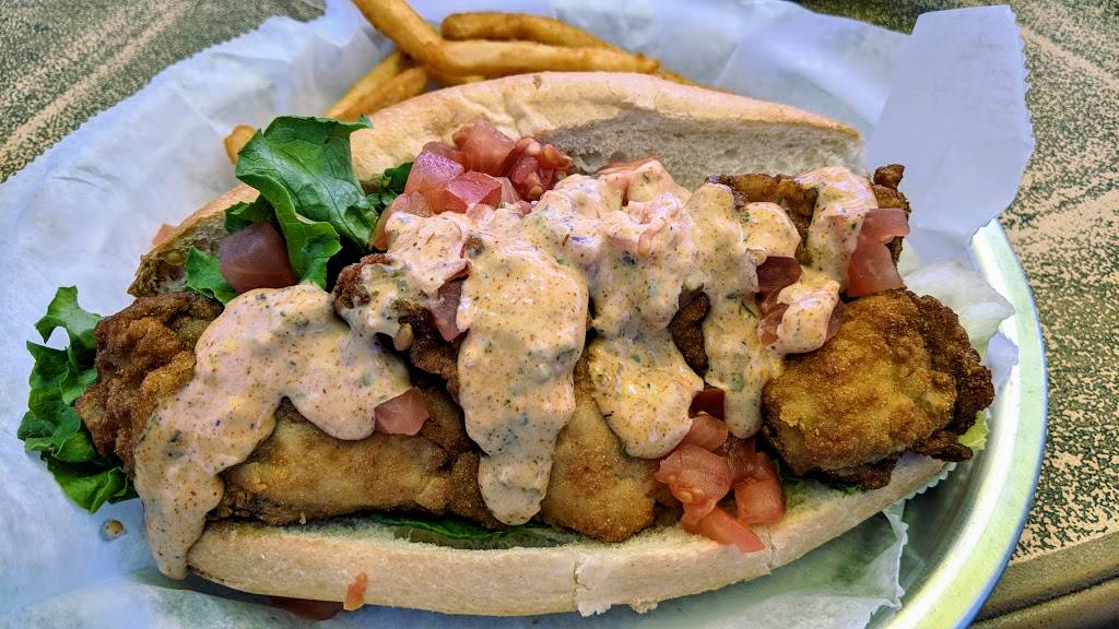 Loggerheads Beach Grill | restaurant | 123 W Ashley Ave, Folly Beach, SC 29439, USA | 8435882365 OR +1 843-588-2365