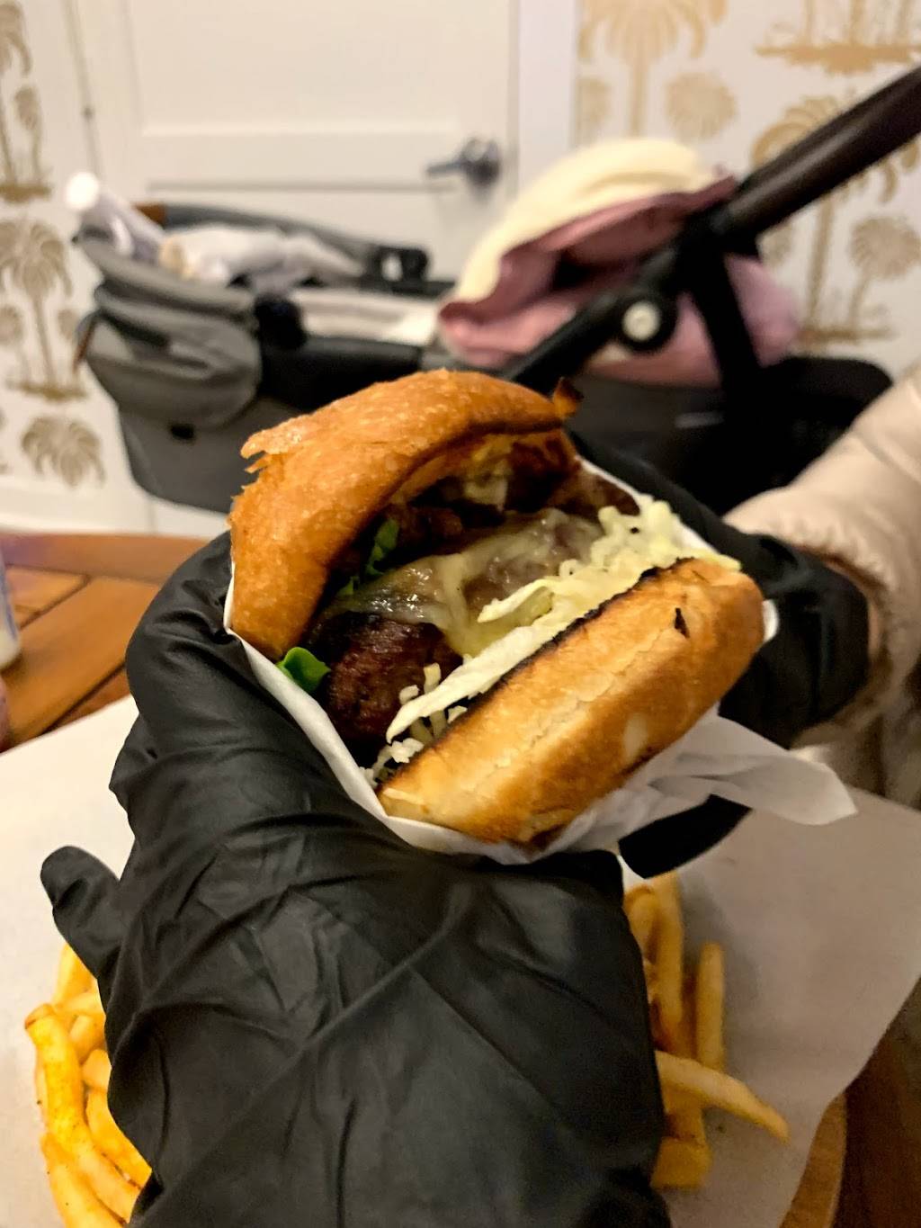 MG Laguna | cafe | 320 N Coast Hwy, Laguna Beach, CA 92651, USA | 9494940137 OR +1 949-494-0137