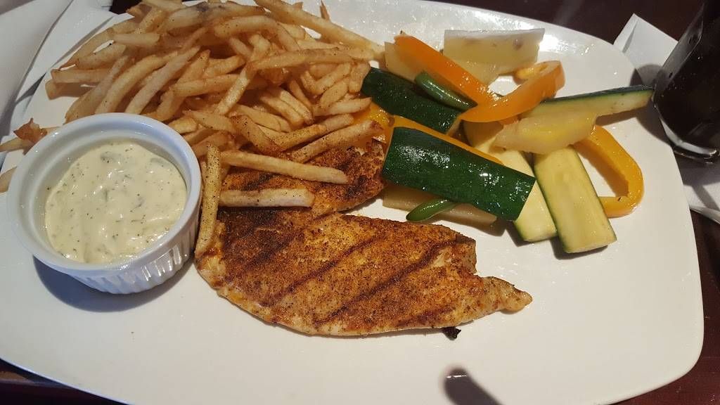 Bâton Rouge Steakhouse & Bar | restaurant | 582 Chemin de Touraine suite 900, Boucherville, QC J4B 5E4, Canada | 4506554440 OR +1 450-655-4440