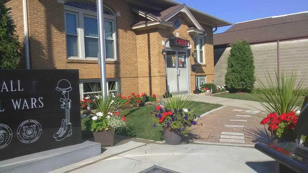 Billy-Hos | restaurant | 118 Main St, Pewaukee, WI 53072, USA | 2626919237 OR +1 262-691-9237