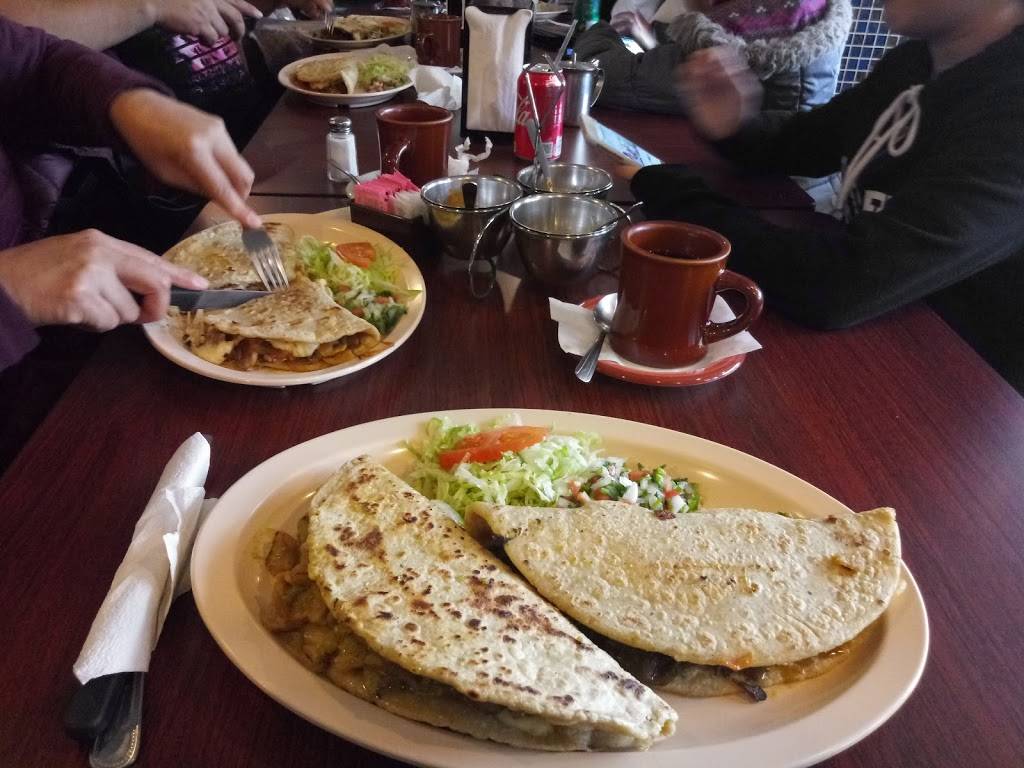 La Piri Tacos Taqueria | restaurant | 6102 W Diversey Ave, Chicago, IL 60639, USA | 7738875814 OR +1 773-887-5814