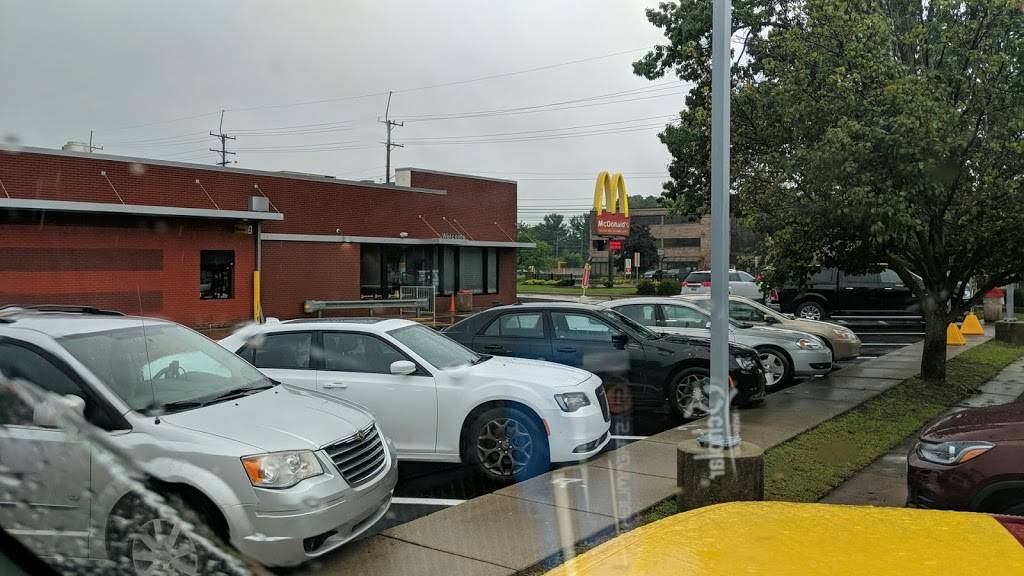 McDonalds | cafe | 220 Ann Arbor Rd, Plymouth, MI 48170, USA | 7344534760 OR +1 734-453-4760