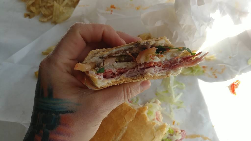 Conte Di Savoia | restaurant | 1438 W Taylor St, Chicago, IL 60607, USA | 3126663471 OR +1 312-666-3471