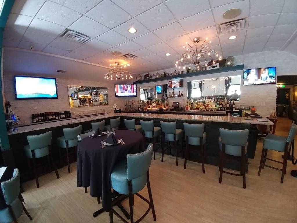 Ginos Steak House | restaurant | 1259 Joliet St, Dyer, IN 46311, USA | 2198653854 OR +1 219-865-3854