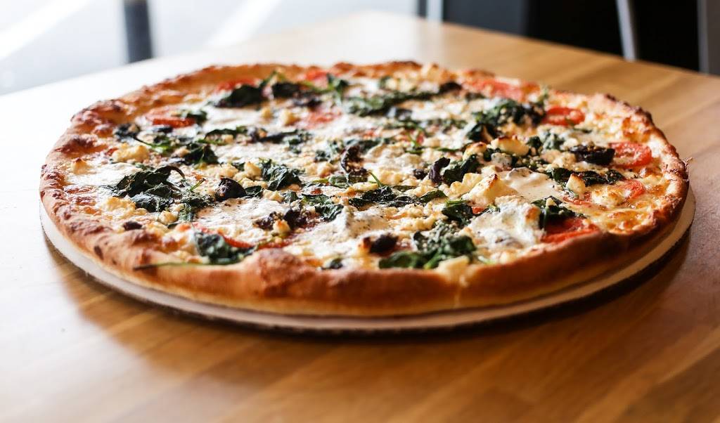 Lynnfield House of Pizza | restaurant | 15 Post Office Square, Lynnfield, MA 01940, USA | 7815903535 OR +1 781-590-3535