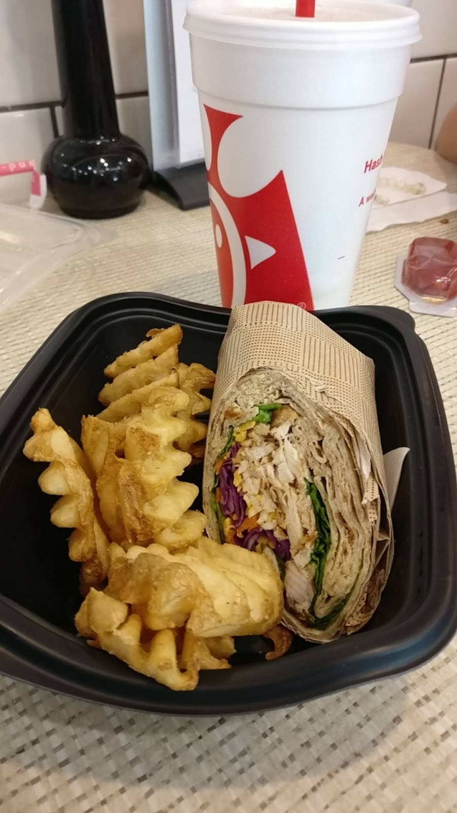 Chick-fil-A | restaurant | 1290 Auto Park Way, Escondido, CA 92029, USA | 7607389200 OR +1 760-738-9200