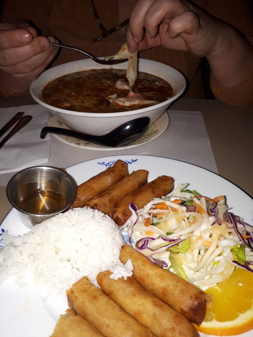 Restaurant Tradition Saigon | restaurant | 820 Rue Belvédère S, Sherbrooke, QC J1H 4B8, Canada | 8195750644 OR +1 819-575-0644