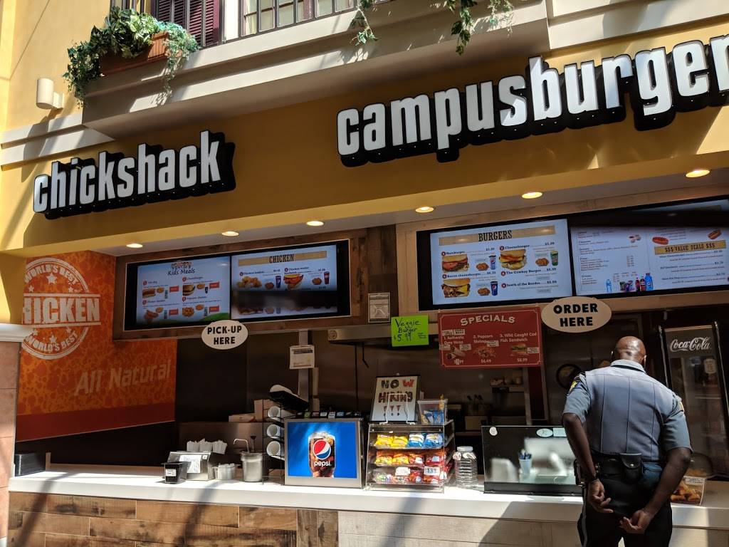 Chick Shack/Campus Burger | restaurant | 2000 N Neil St, Champaign, IL 61820, USA | 2177213163 OR +1 217-721-3163