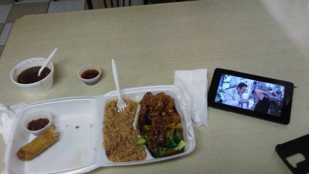 Eggroll House | restaurant | 3305 W Rochelle Rd, Irving, TX 75062, USA | 9722586339 OR +1 972-258-6339