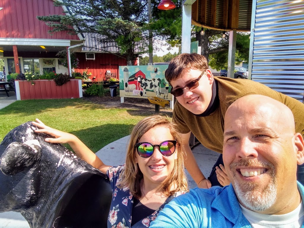 Farmer in the Dell | cafe | 9406, 8950 E E Howard City Edmore Rd, Vestaburg, MI 48891, USA | 9892685547 OR +1 989-268-5547