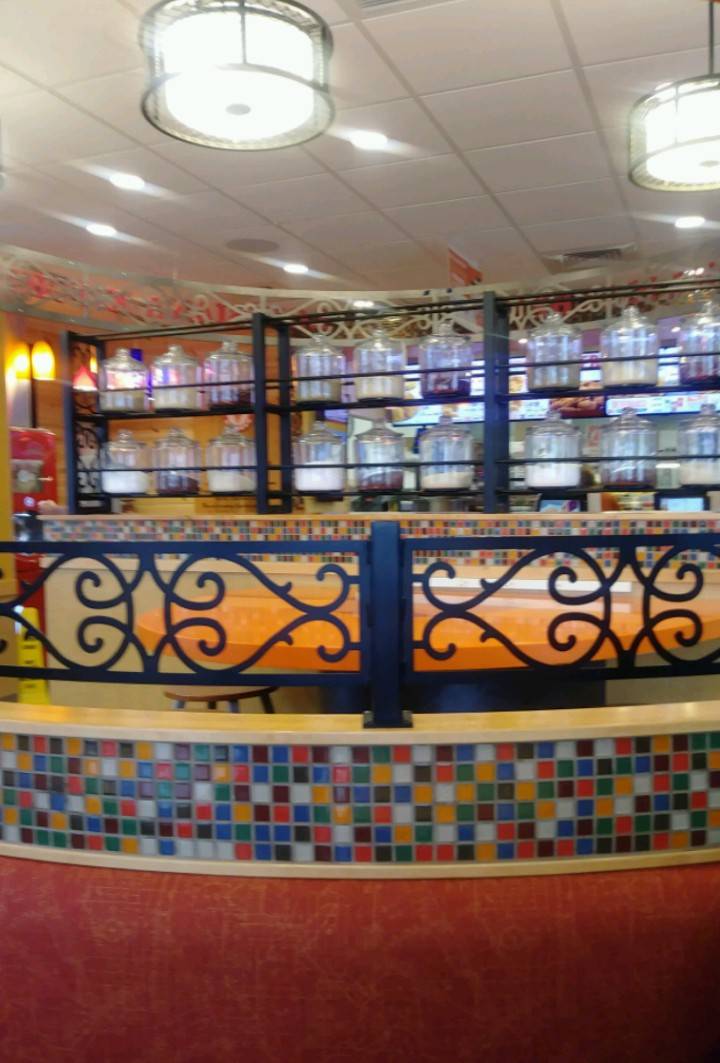 Popeyes Louisiana Kitchen | restaurant | 2200 N 14th St, Ponca City, OK 74601, USA | 5083047237 OR +1 508-304-7237