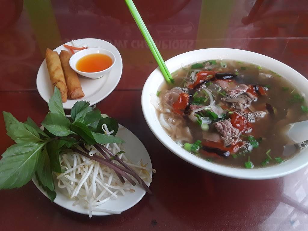 Tung Kee Mì Gia | restaurant | 11205 16th Ave SW, Seattle, WA 98146, USA | 2066614181 OR +1 206-661-4181