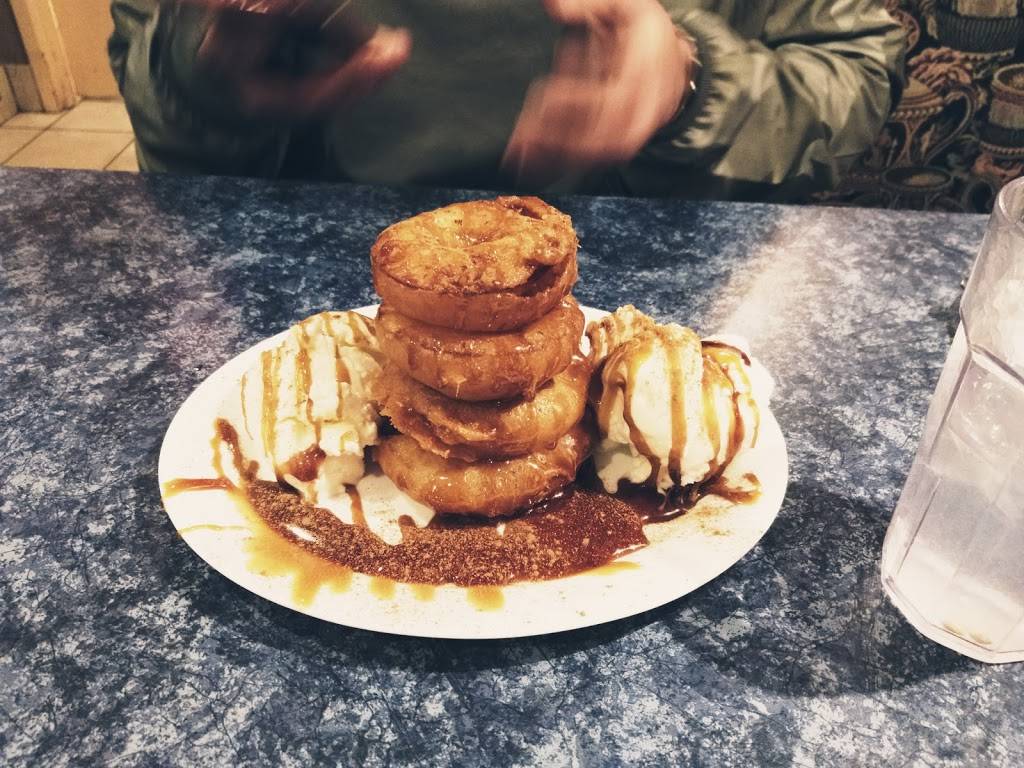 Kingsway Fish & Chips | restaurant | 3060 Bloor St W, Etobicoke, ON M8X 1C4, Canada | 4162333355 OR +1 416-233-3355