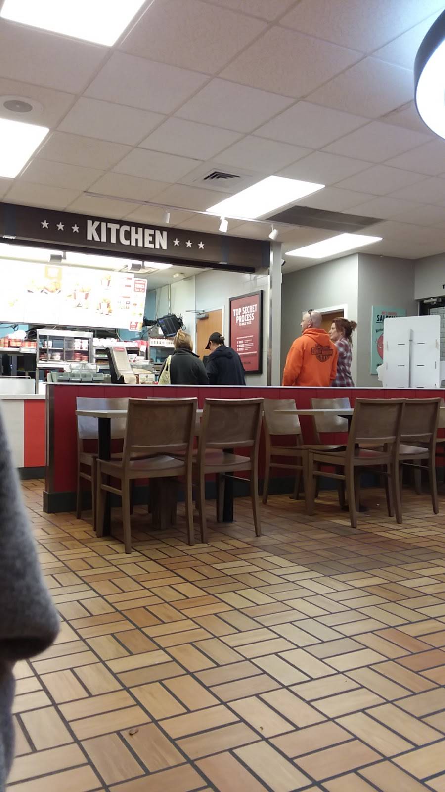 KFC | restaurant | 1127 E Tipton St, Seymour, IN 47274, USA | 8125226400 OR +1 812-522-6400