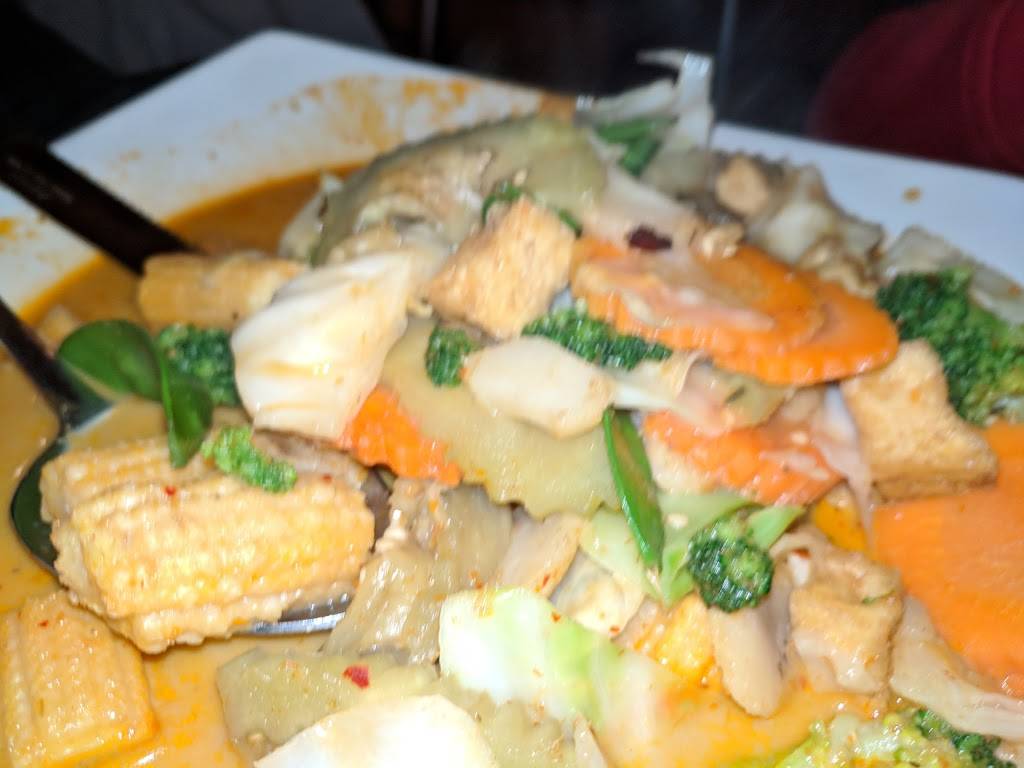 Sy Thai Cafe | restaurant | 315 Hamilton Row, Birmingham, MI 48009, USA | 2482589830 OR +1 248-258-9830