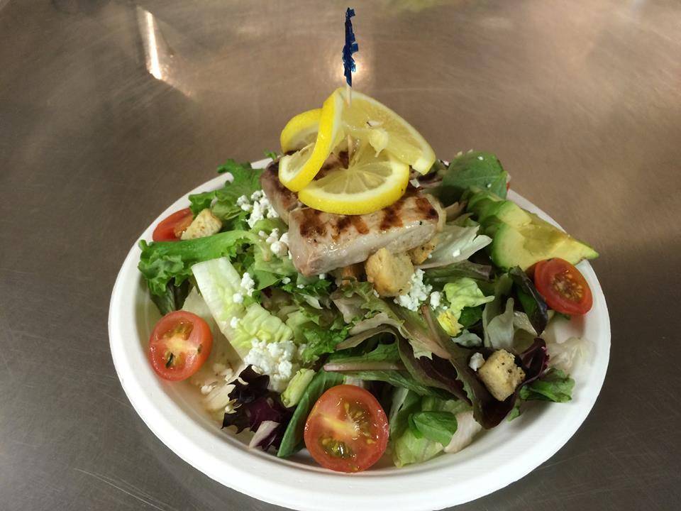 Padaro Beach Grill | restaurant | 3765 Santa Claus Ln, Carpinteria, CA 93013, USA | 8055669800 OR +1 805-566-9800