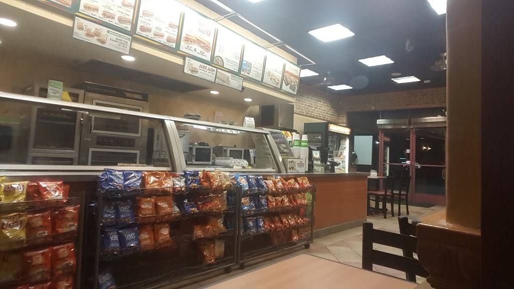 Subway Restaurants | restaurant | 15751 Imperial Hwy, La Mirada, CA 90638, USA | 5629431121 OR +1 562-943-1121