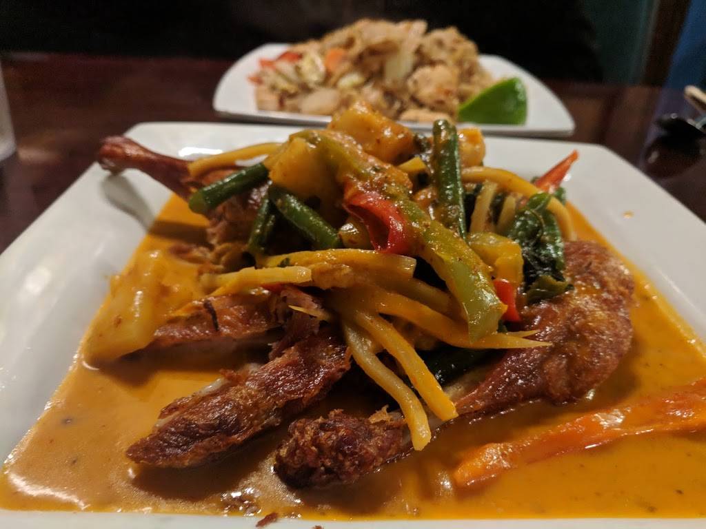 Yum Thai Restaurant III - Helotes | restaurant | 11851 Bandera Rd #123, Helotes, TX 78023, USA | 2103621726 OR +1 210-362-1726