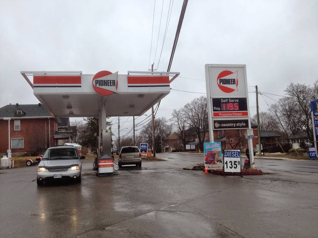 ESSO Gas Station/Country Style/Square Boy Pizza/Propane | cafe | 91 Bridge St S, Hastings, ON K0L 1Y0, Canada | 7056962411 OR +1 705-696-2411