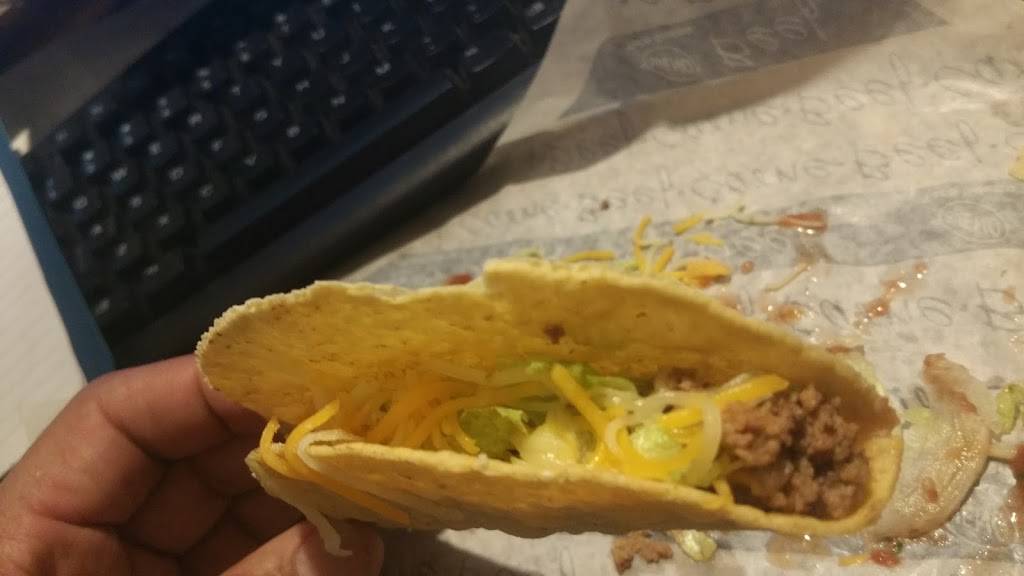 Taco Bueno | restaurant | 6001 W Reno Ave, Oklahoma City, OK 73127, USA | 4057877383 OR +1 405-787-7383