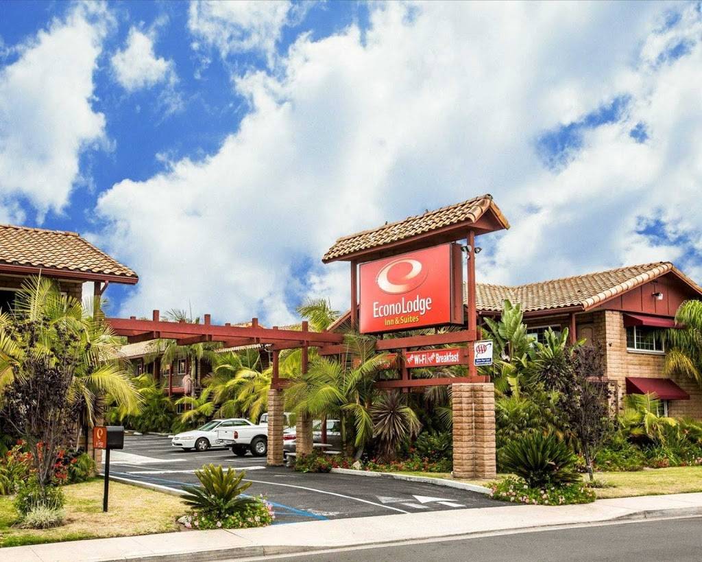 Econo Lodge Inn & Suites Near Legoland | restaurant | 3666 Pio Pico Dr, Carlsbad, CA 92008, USA | 7607294941 OR +1 760-729-4941