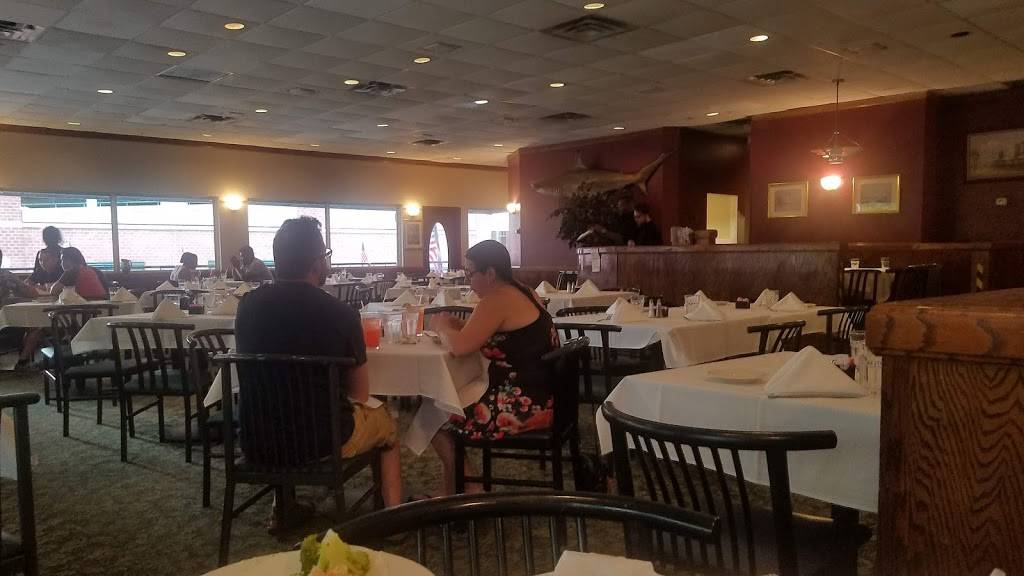 Mos Seafood downtown Baltimore | restaurant | 219 South President Street, Baltimore, MD 21202, USA | 4108378600 OR +1 410-837-8600